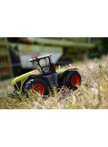 Britains 1:32 Claas Xerion 5000 Tractor 43246