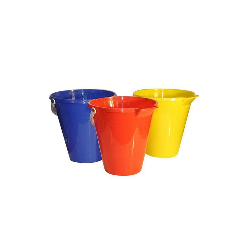 Plastic Bucket With Pourer 9”