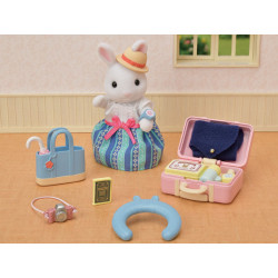 Sylvanian Families Snow Rabbit Weekend Travel 5641