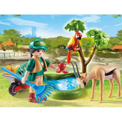 Playmobil Free Starter Zoo Gift Set With Figure And Animals 70295