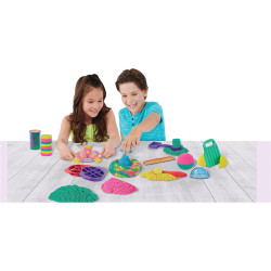 Kinetic Sand, Deluxe Beach Castle Playset With 1.13kg Of Beach Sand, Includes Moulds And Tools