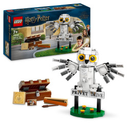 LEGO Harry Potter Hedwig at 4 Privet Drive Toy Owl Set 76425