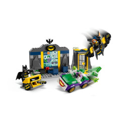LEGO DC The Batcave with Batman, Batgirl & The Joker 76272