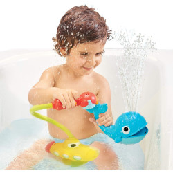 Yookidoo  Submarine Spray Whale