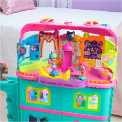 Gabby’s Dollhouse, Party Room Playset with Exclusive Toy Figures
