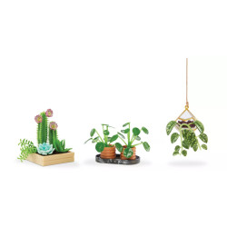 MGA Miniverse Make It Mini Botanicals Flowers Farm Plant set