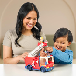 Bluey Firetruck with Bluey, Exclusive Firefighter Bingo and Bob Bilby Figures