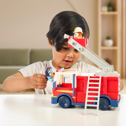 Bluey Firetruck with Bluey, Exclusive Firefighter Bingo and Bob Bilby Figures