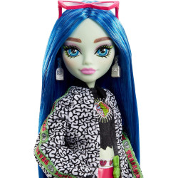 Monster High Doll Ghoulia Yelps with Sir Hoots-A-Lot Posable Fashion Doll