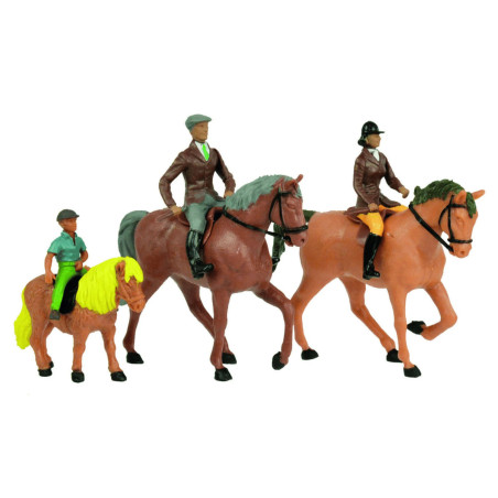 Britains 1:32 Horses and Riders Animal Figures, Collectable Toy Farm Accessory