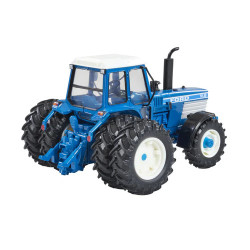 Britains 43394 Ford TW35 with Dual Rear Wheels Tractor 1:32 Scale Toy