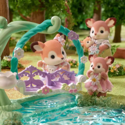 Sylvanian Families 5801 Deer Babies - Floral Swing Set