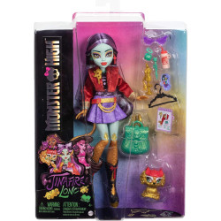 Monster High Jinafire Long Posable Fashion Doll, Dragon with Pet Dog Cloudy “Yun Yun”