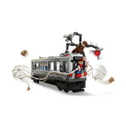 LEGO Marvel Spider-Man vs. Doc Ock Subway Train Scene 76321