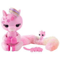 Fingerlings Snuggle Tails Unicorn Evie