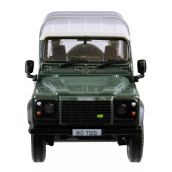 Britains 42732 Land Rover Defender 90 - 1:32 Scale Tractor Toy