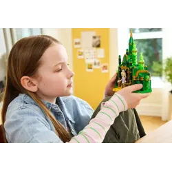 LEGO Wicked Emerald City & Kiamo Ko Castle 75689
