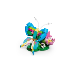 LEGO Creative 3 in 1 Wild Animals: Colourful Hummingbird 31384