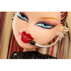 Bratz Pop Starz Cloe - Collectable Fashion Doll