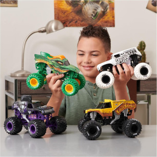 Monster Jam, Official Megalodon Monster Truck, Die-Cast Vehicle, 1:24 Scale